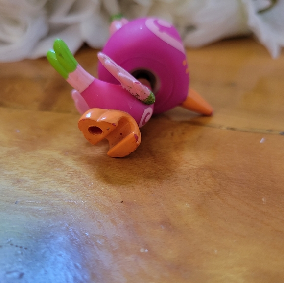 Littlest Pet Shop LPS #2340 Woodpecker Bird Pink Green Glitter Purple Eyes 2009 - Picture 10 of 11